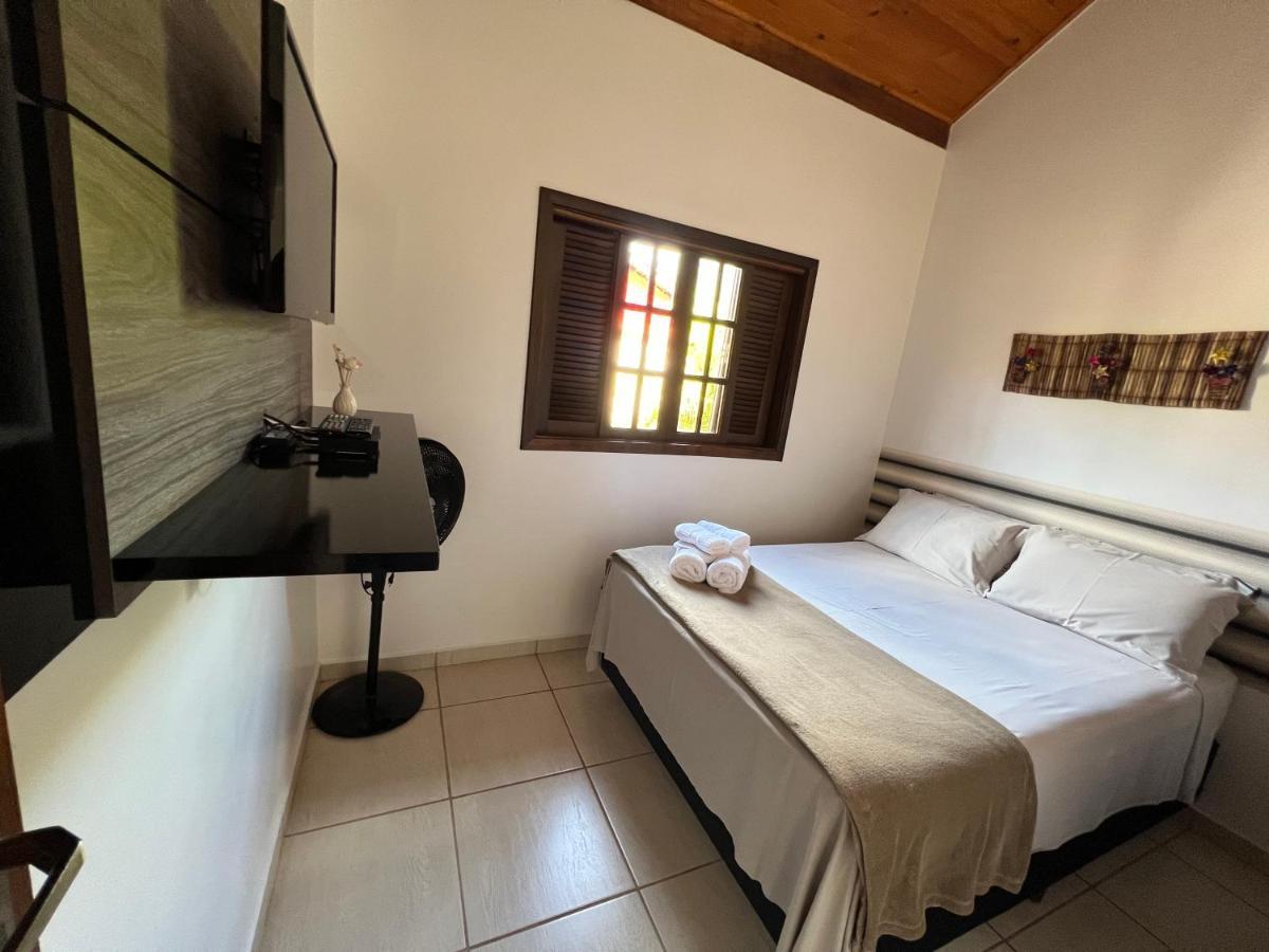 Juquinha Chale Hotel Сао Бенто до Сапукай Екстериор снимка